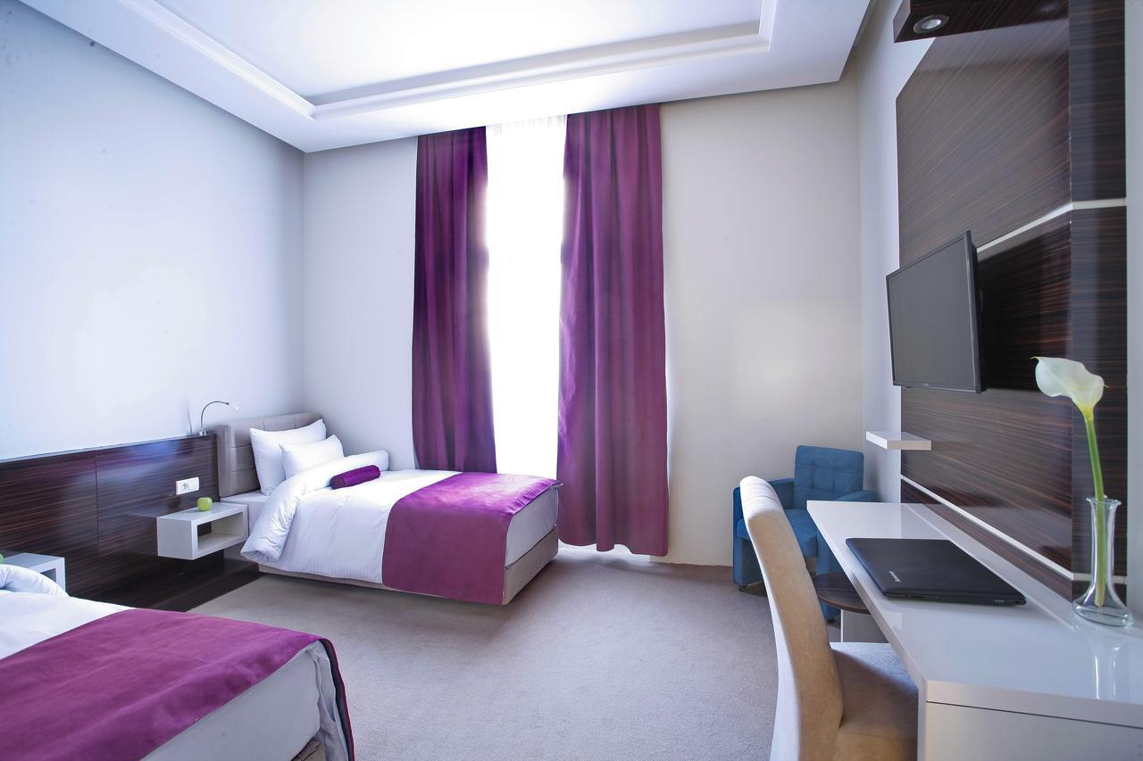 Hotel Theater Belgrade Garni Eksteriør billede